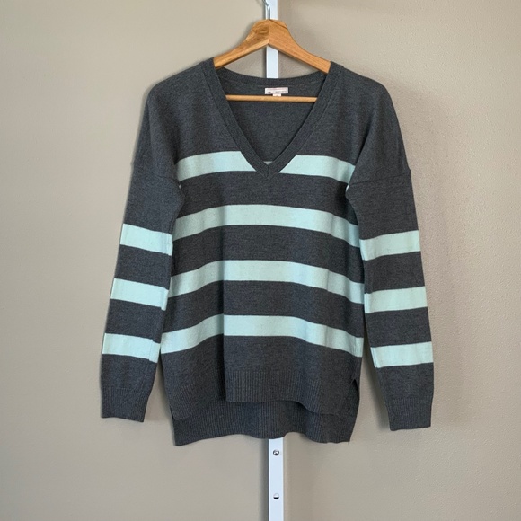 GAP Bella Stripe V-neck Pullover Sweater - Picture 1 of 16